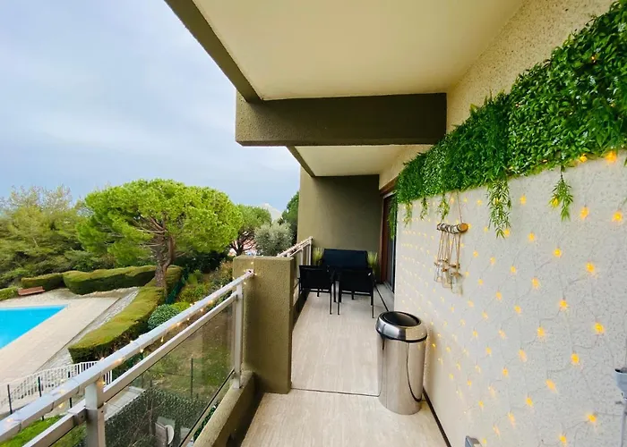 Appartement Cote D\'Azur Plage - Piscine - Tennis
